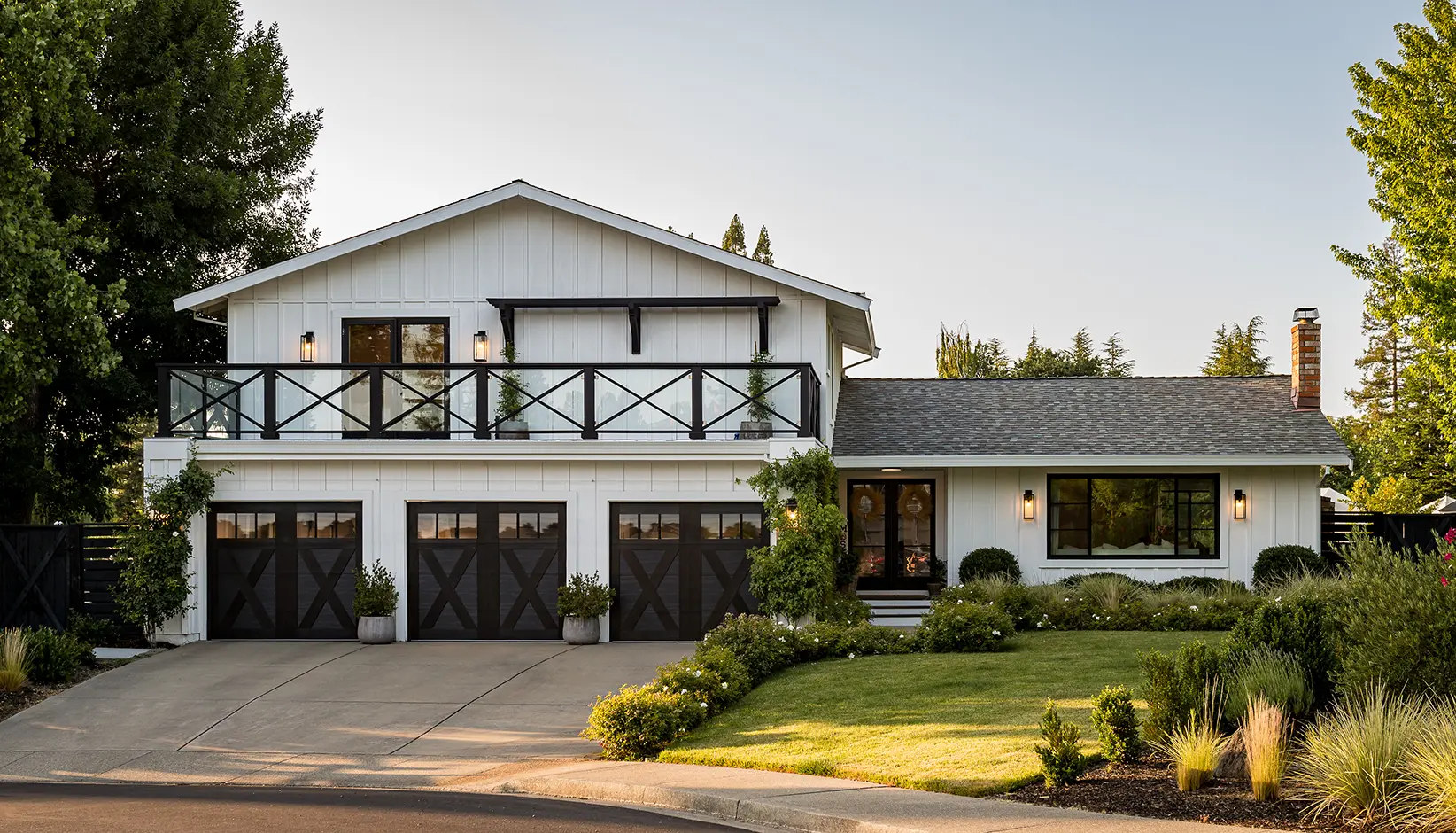 Canyon Ridge® Carriage House (4-Layer) — view 2 of 10