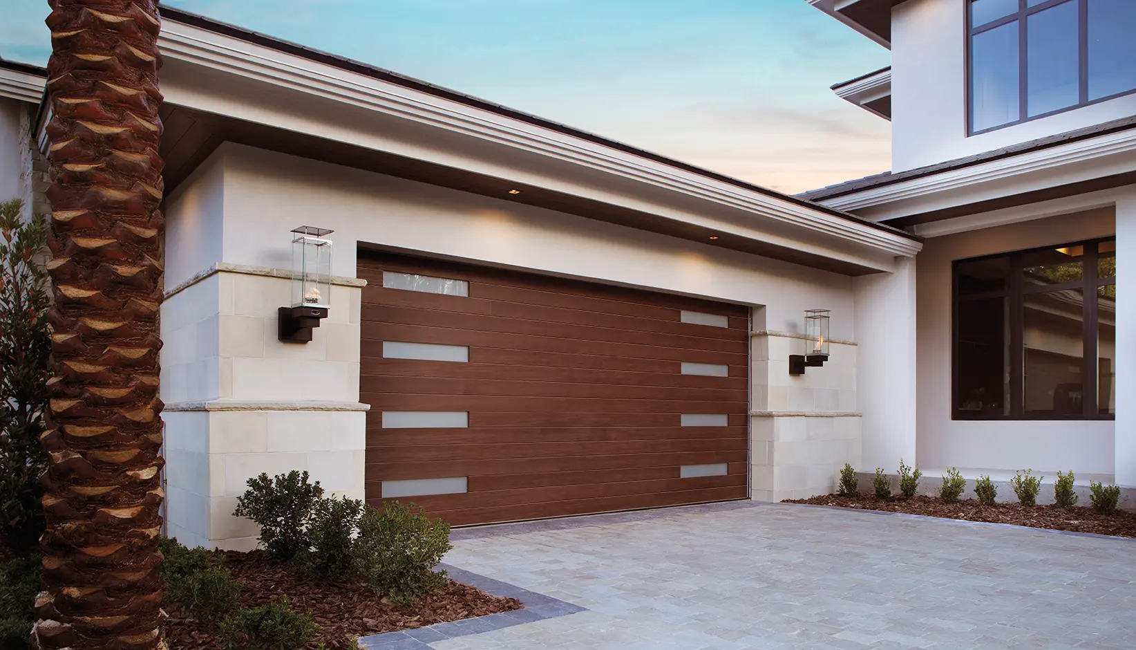 Canyon Ridge® Modern — Clopay