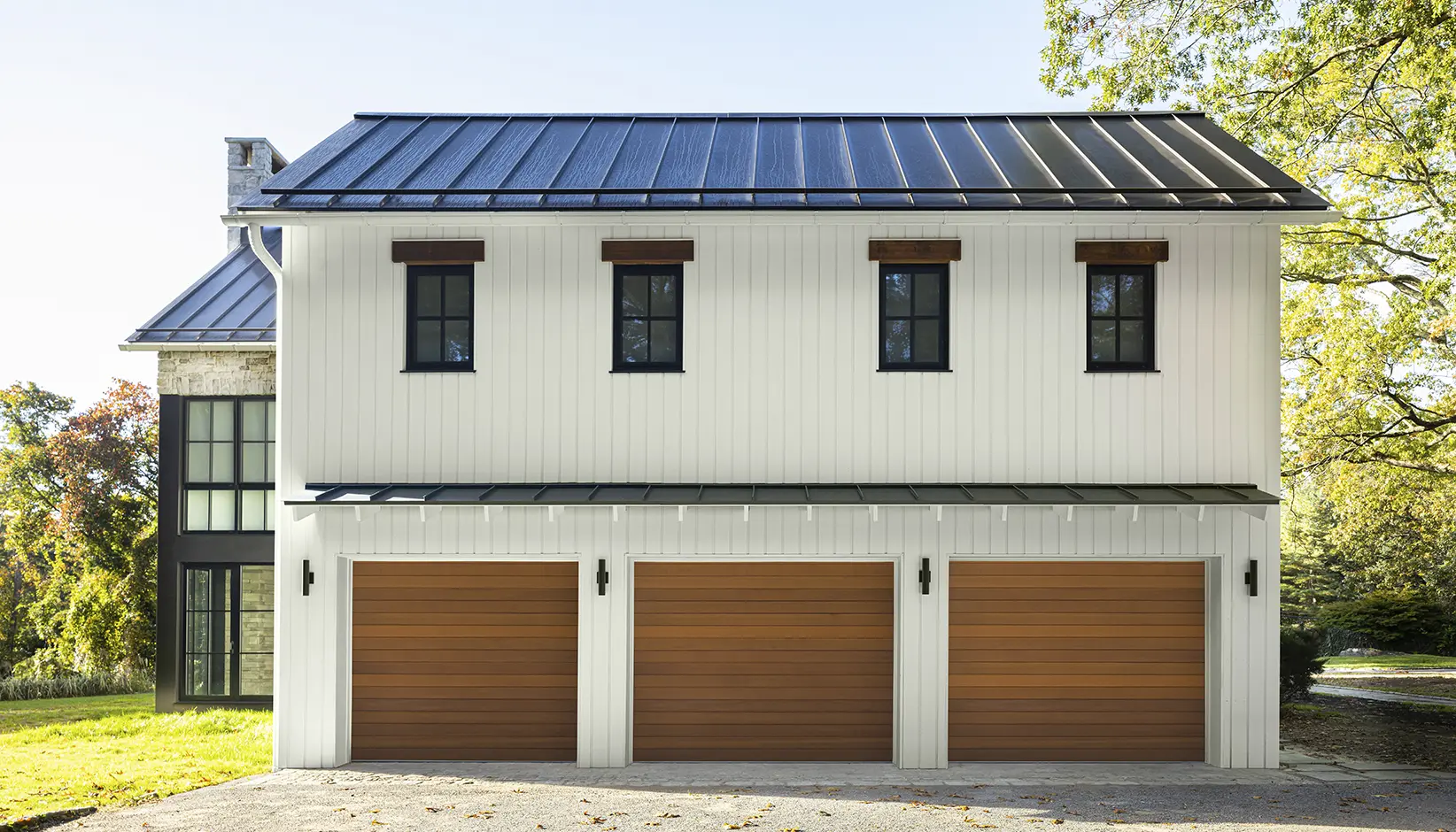 Reserve® Wood Modern — Clopay